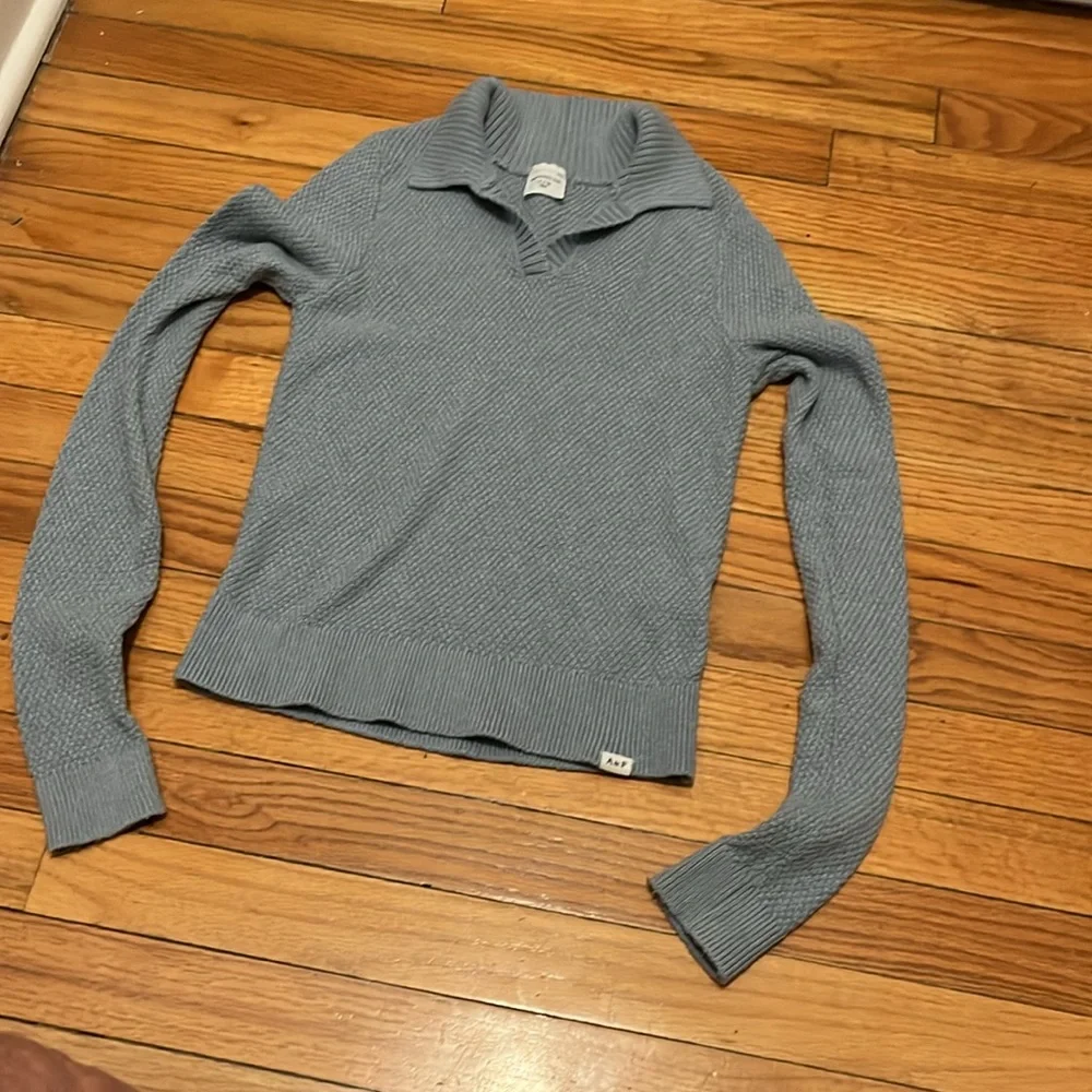 😊 Abercrombie Kids Blue Polo Sweater